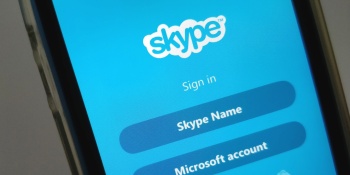 Skype adds message drafts and a photo and video preview panel